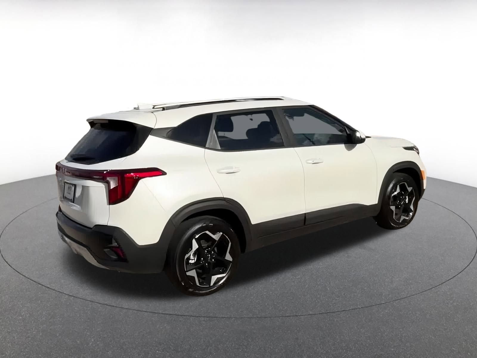 Thumbnail: 2025 Kia Seltos - 11