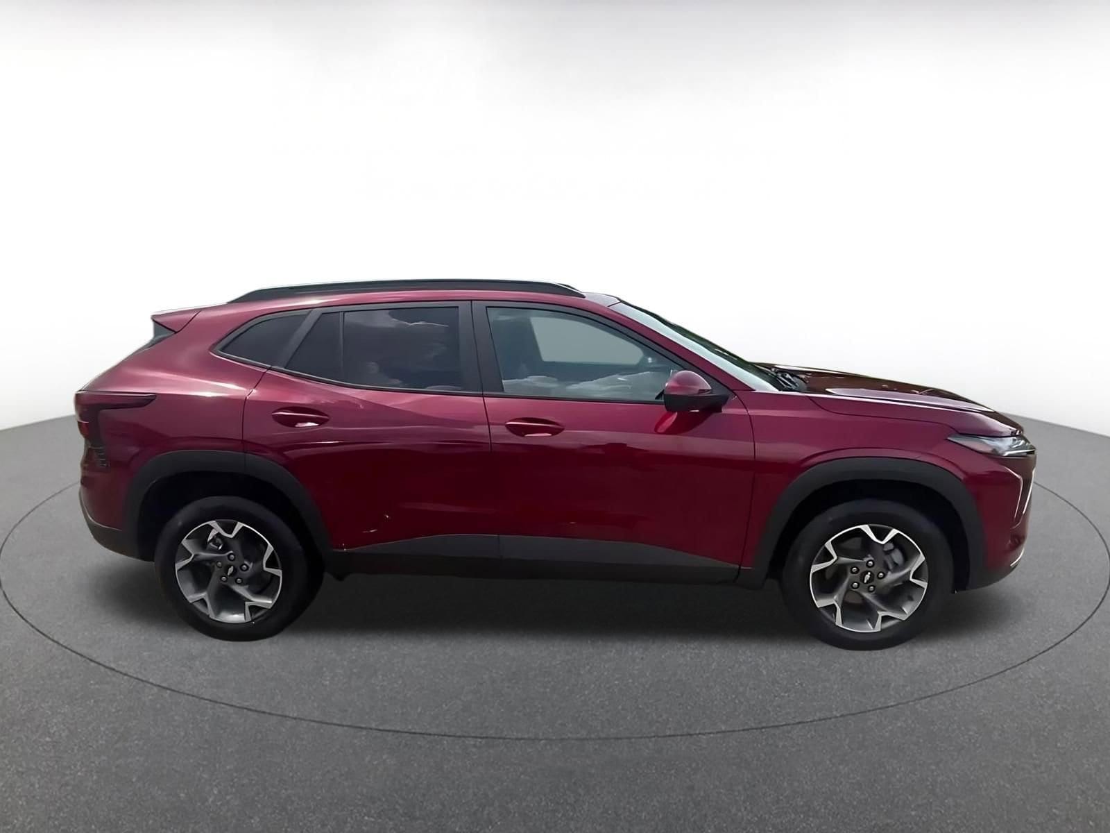 Thumbnail: 2025 Chevrolet Trax - 15