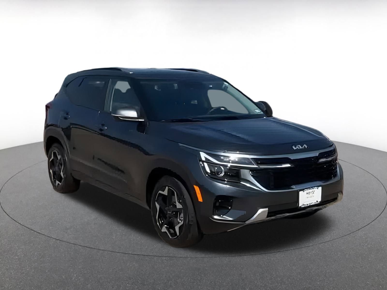 Thumbnail: 2025 Kia Seltos - 3