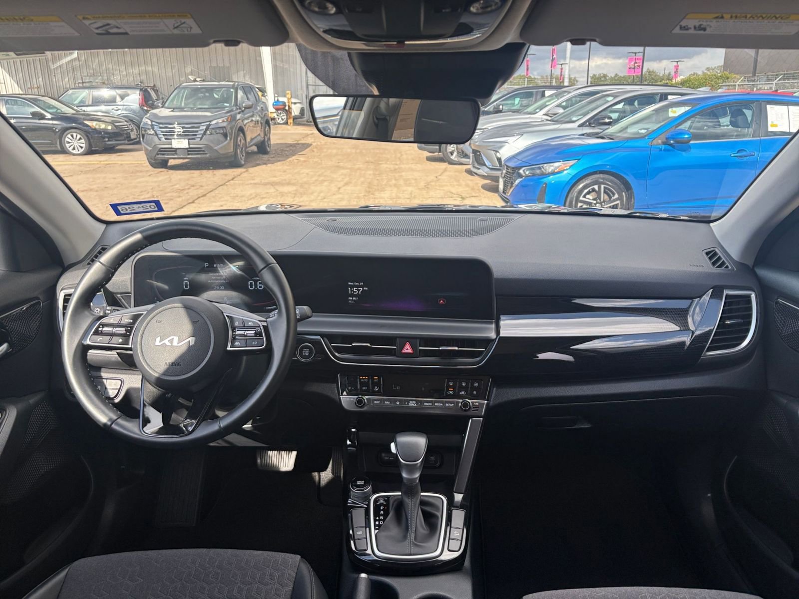 Thumbnail: 2025 Kia Seltos - 31