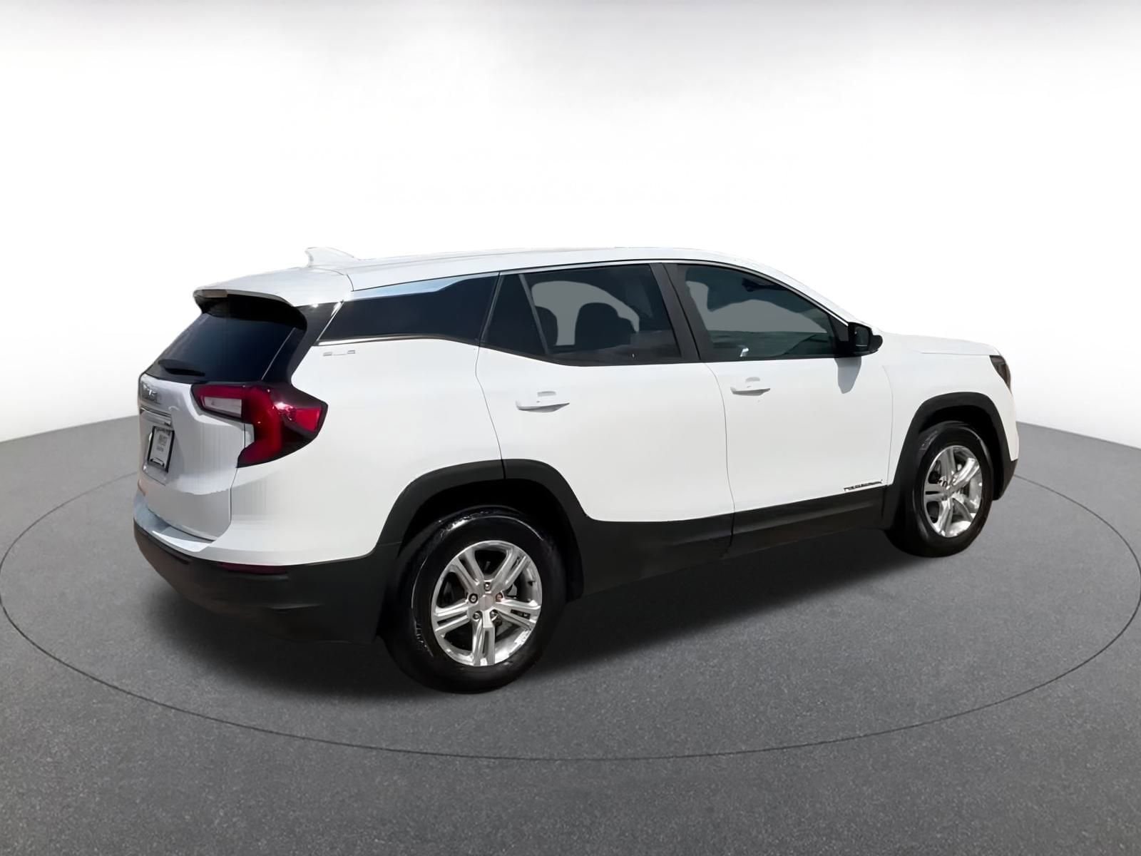 Thumbnail: 2024 GMC Terrain - 14