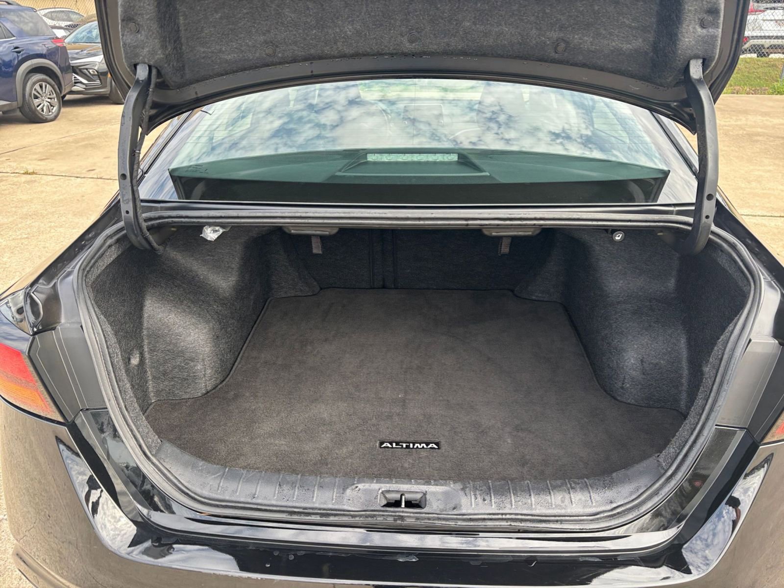 Thumbnail: 2025 Nissan Altima - 30