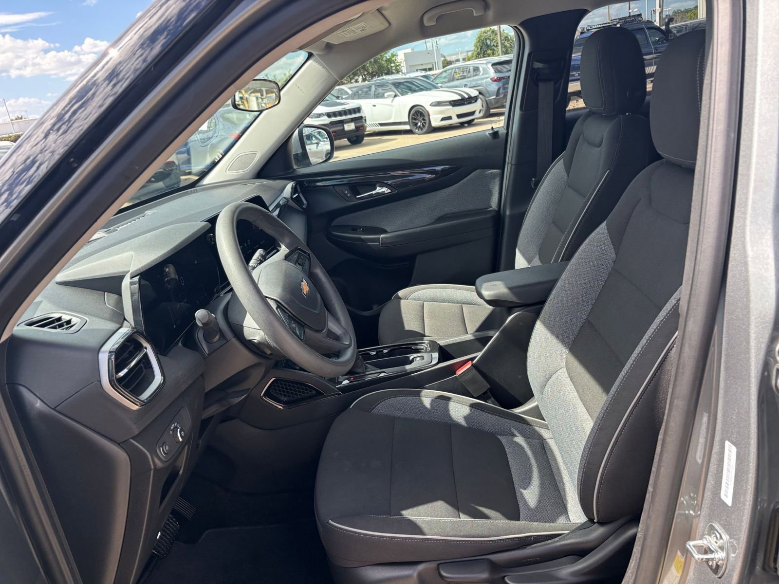 Thumbnail: 2025 Chevrolet TrailBlazer - 24