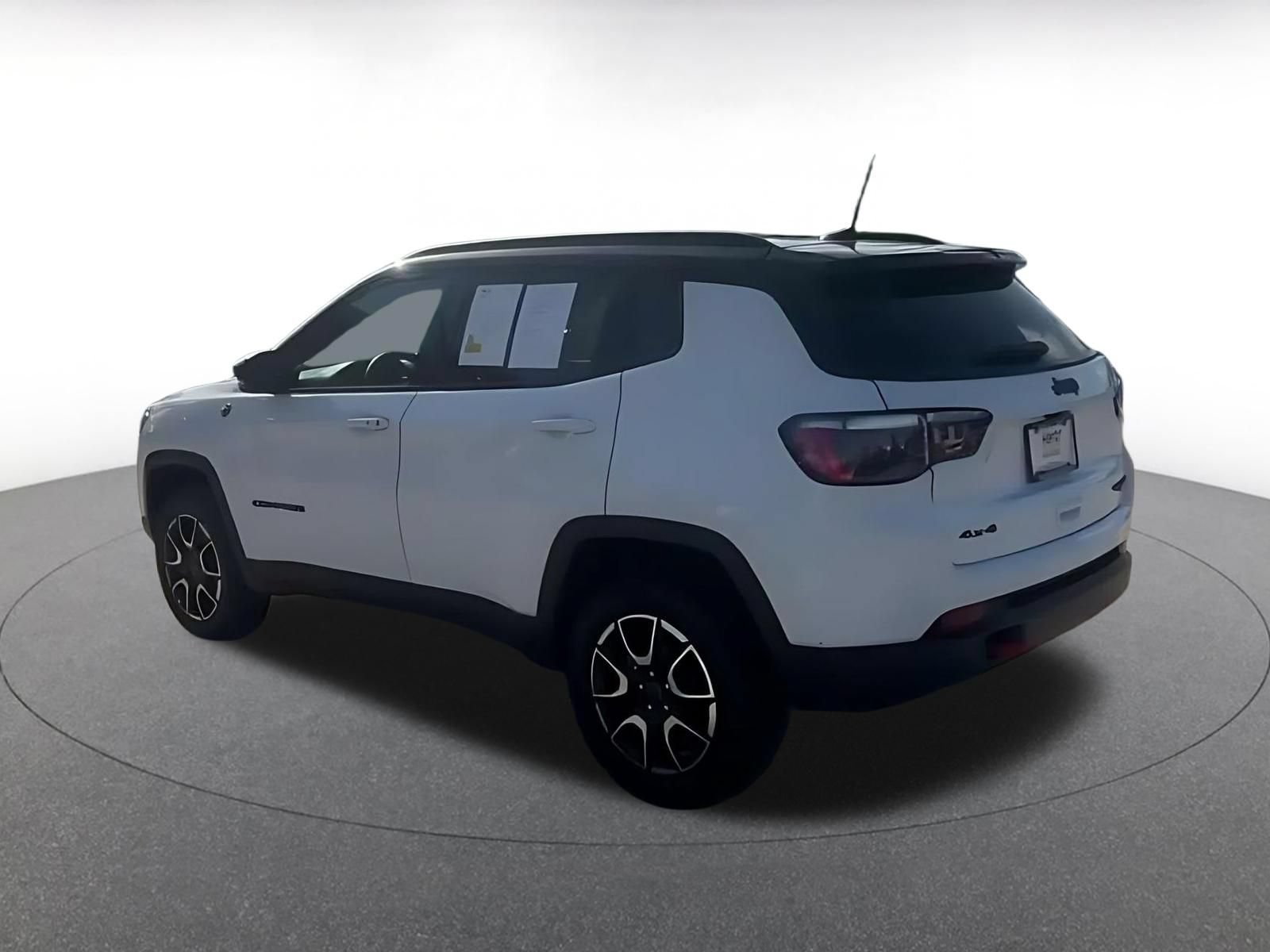 Thumbnail: 2025 Jeep Compass - 9