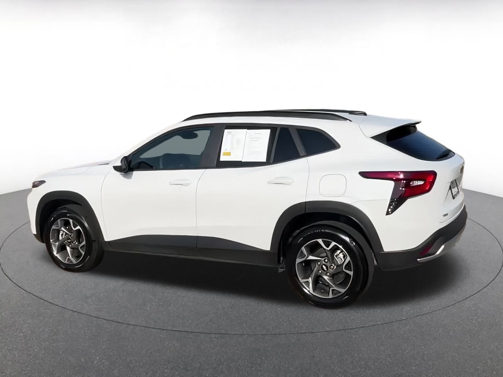 Thumbnail: 2025 Chevrolet Trax - 10