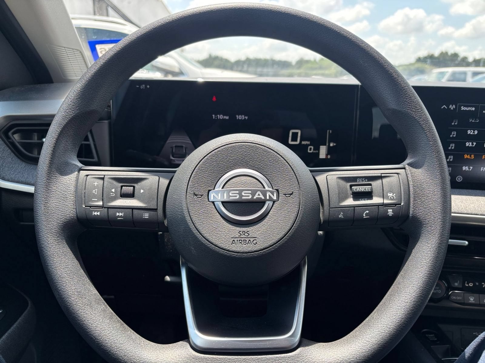Thumbnail: 2026 Nissan Kicks - 26