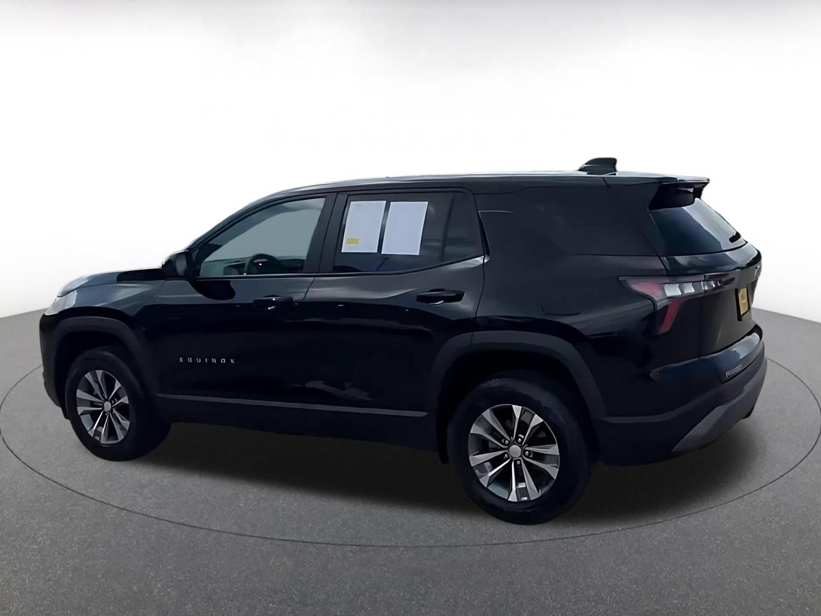 Thumbnail: 2025 Chevrolet Equinox - 16