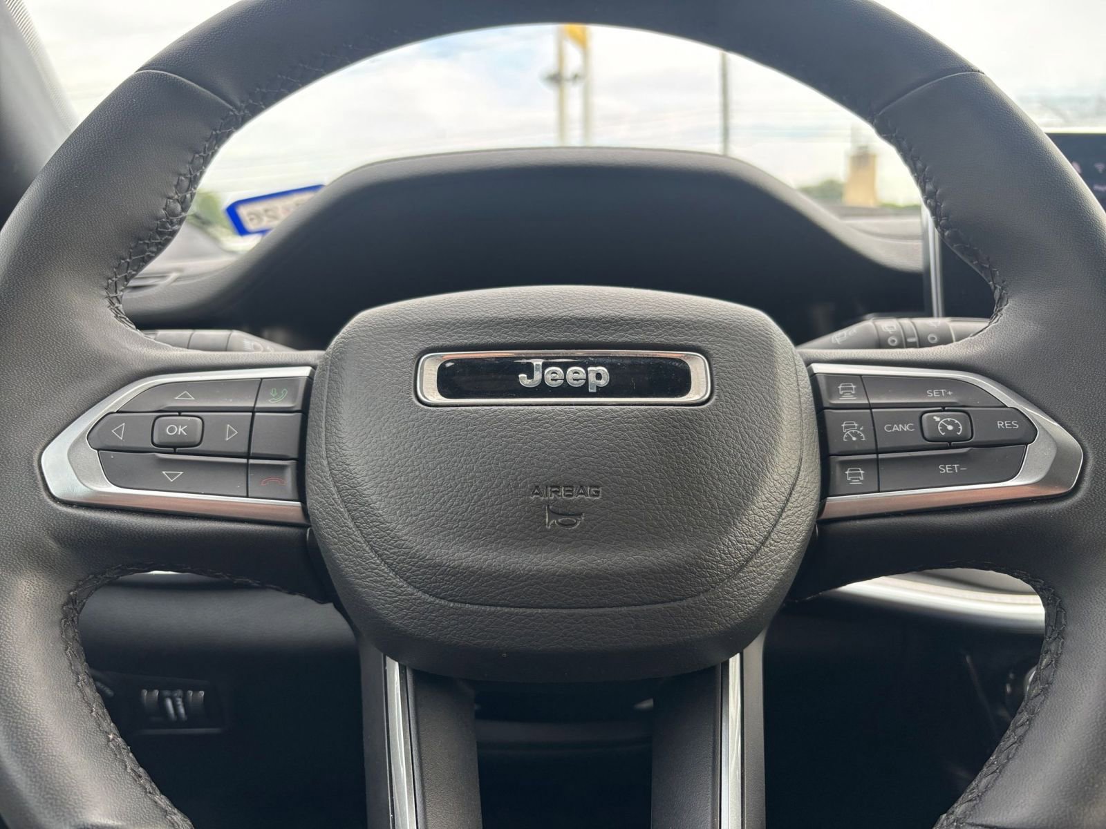 Thumbnail: 2025 Jeep Compass - 29