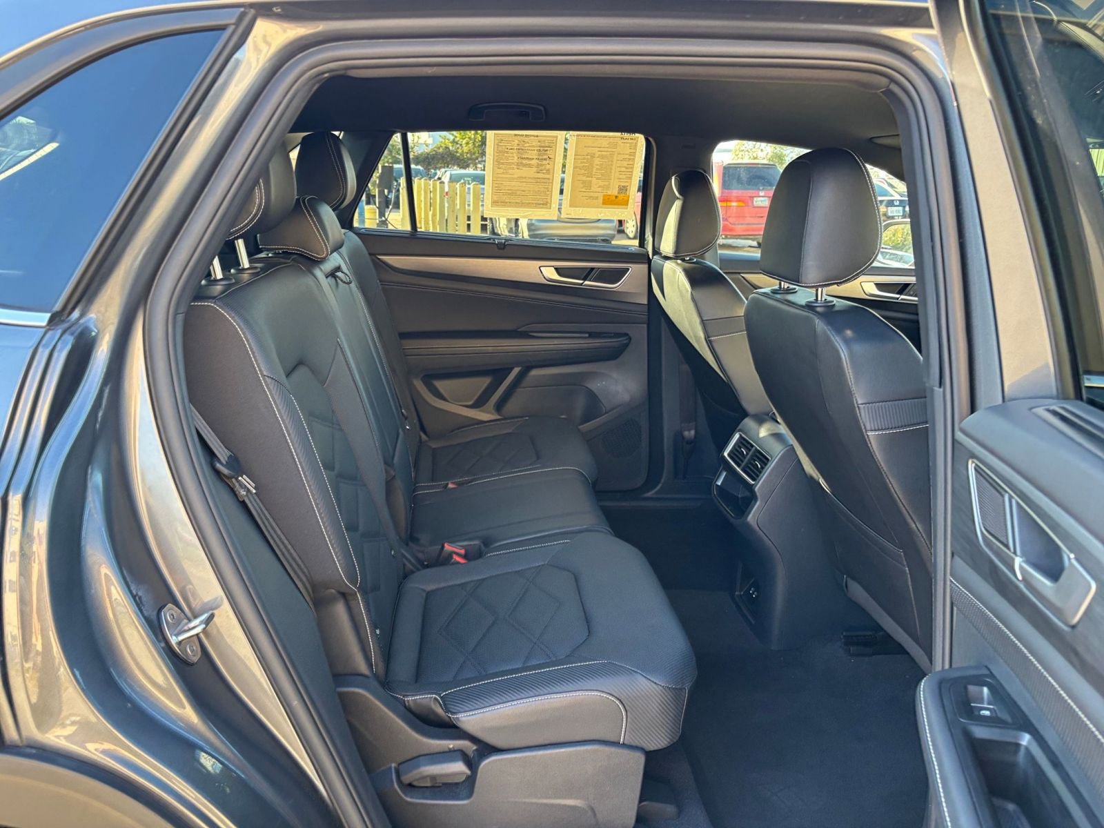 Thumbnail: 2025 Volkswagen Atlas - 27