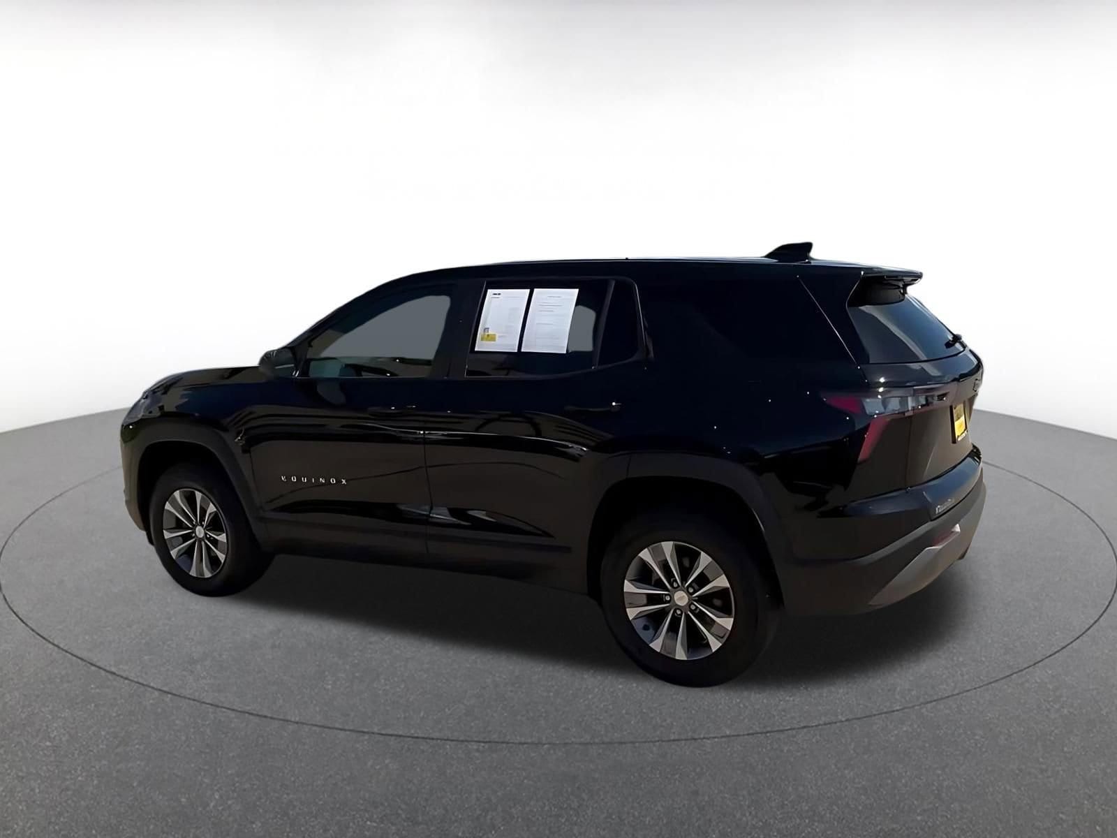 Thumbnail: 2025 Chevrolet Equinox - 10