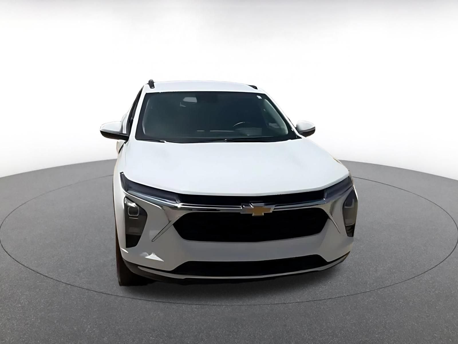 Thumbnail: 2025 Chevrolet Trax - 3