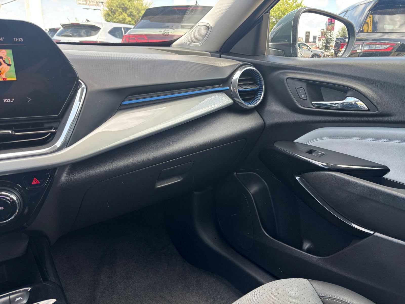 Thumbnail: 2025 Chevrolet Trax - 33