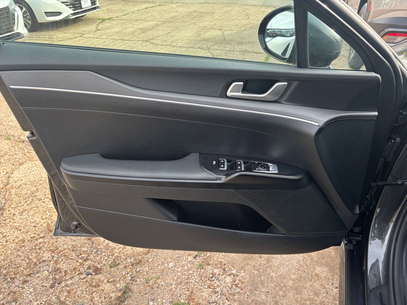 Thumbnail: 2025 Kia K5 - 18