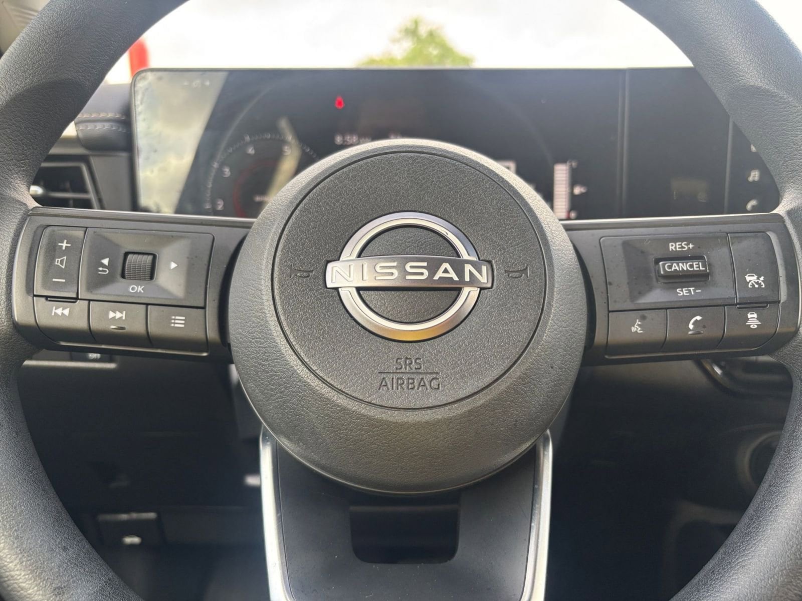 Thumbnail: 2025 Nissan Kicks - 25