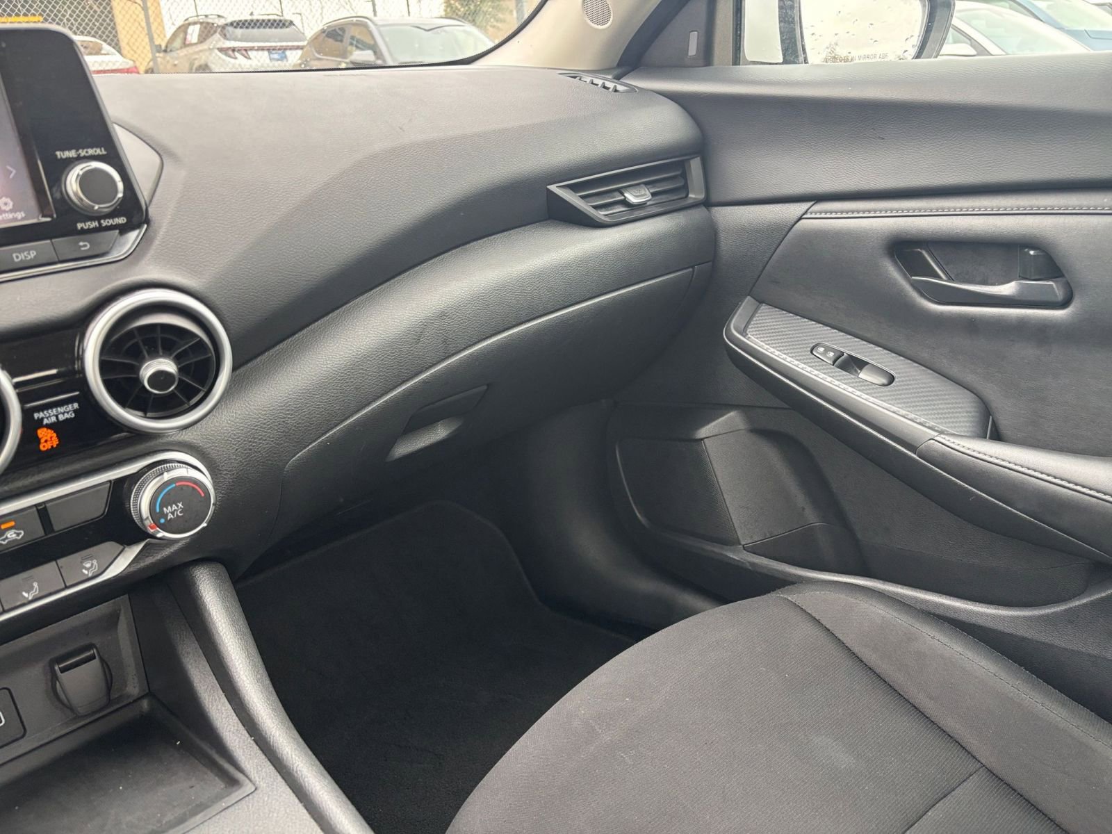 Thumbnail: 2025 Nissan Sentra - 33