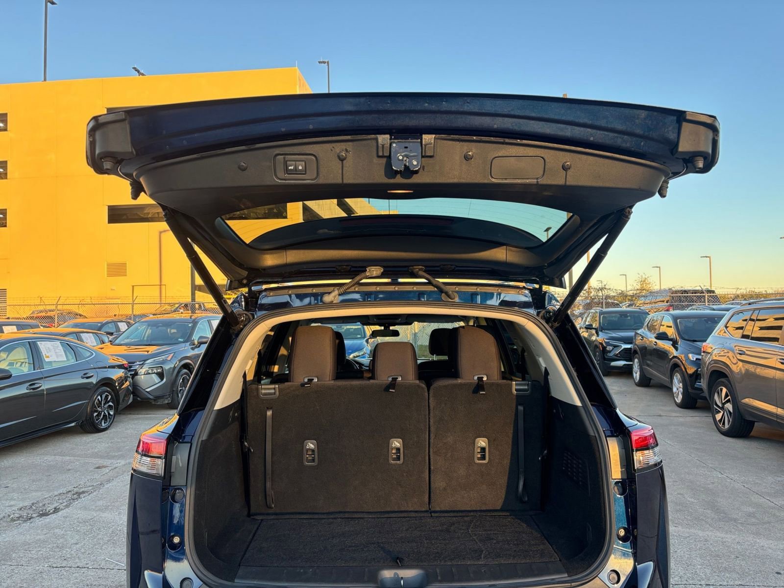 Thumbnail: 2025 Nissan Pathfinder - 29