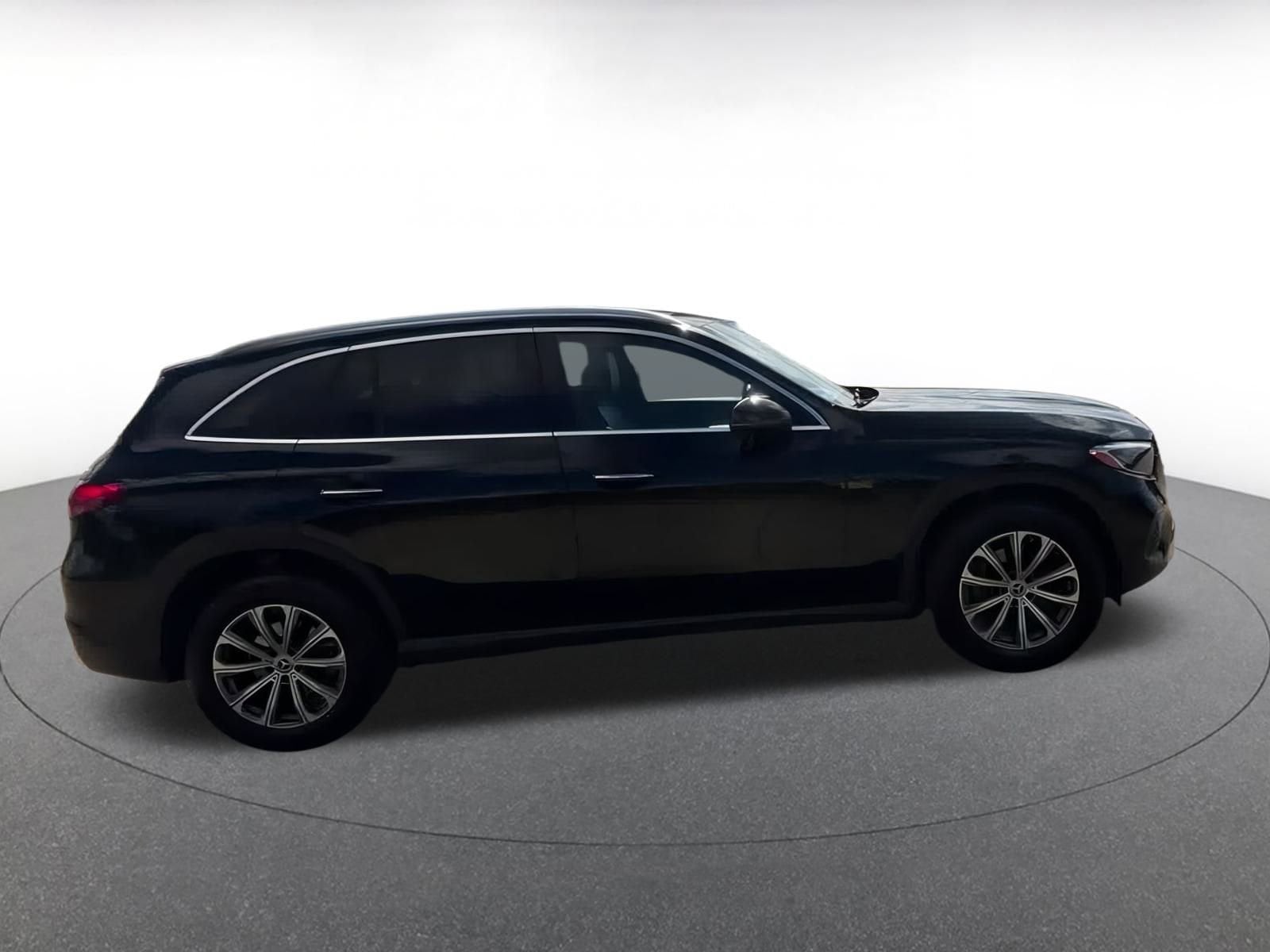 Thumbnail: 2024 Mercedes-Benz GLC - 14