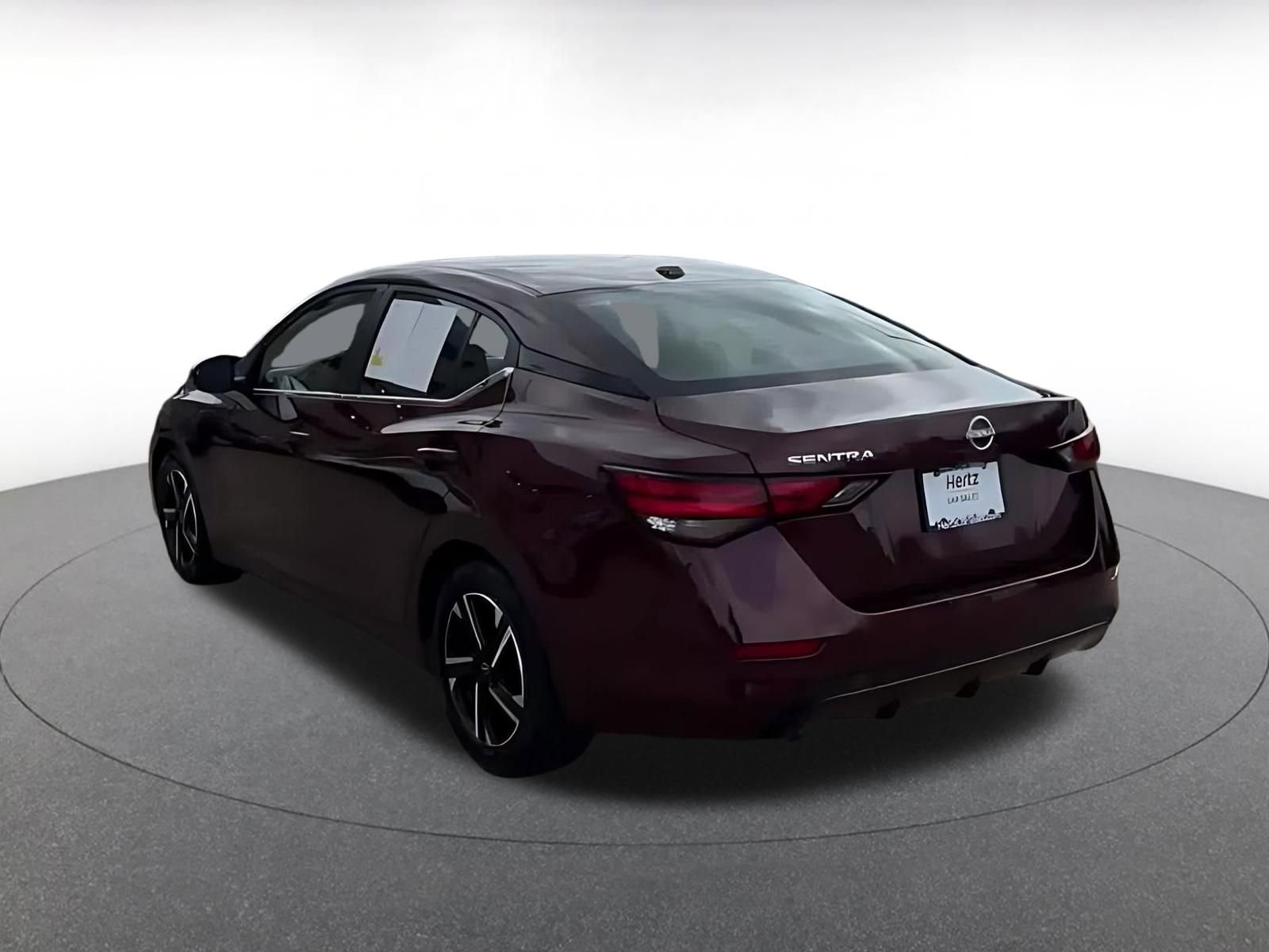 Thumbnail: 2025 Nissan Sentra - 10