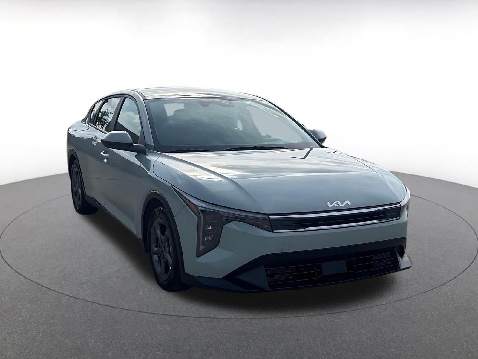 Thumbnail: 2025 Kia K4 - 1