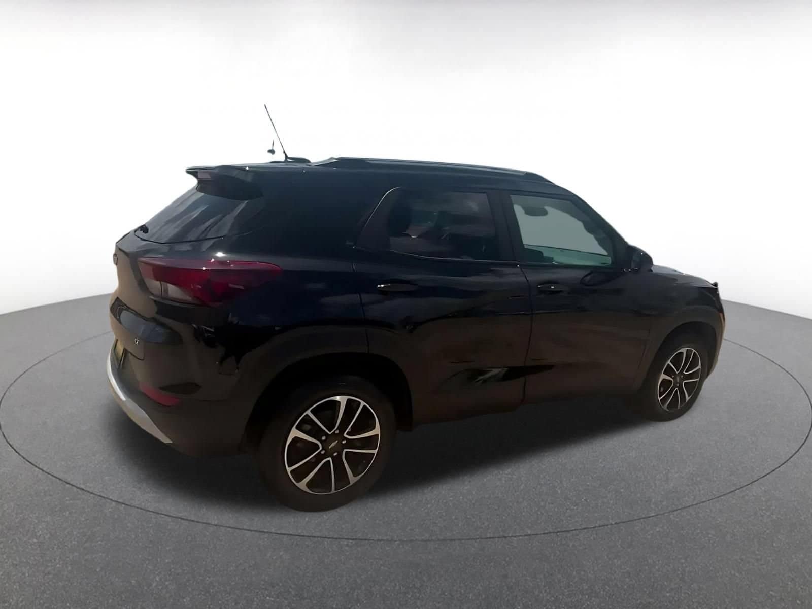 Thumbnail: 2025 Chevrolet TrailBlazer - 11