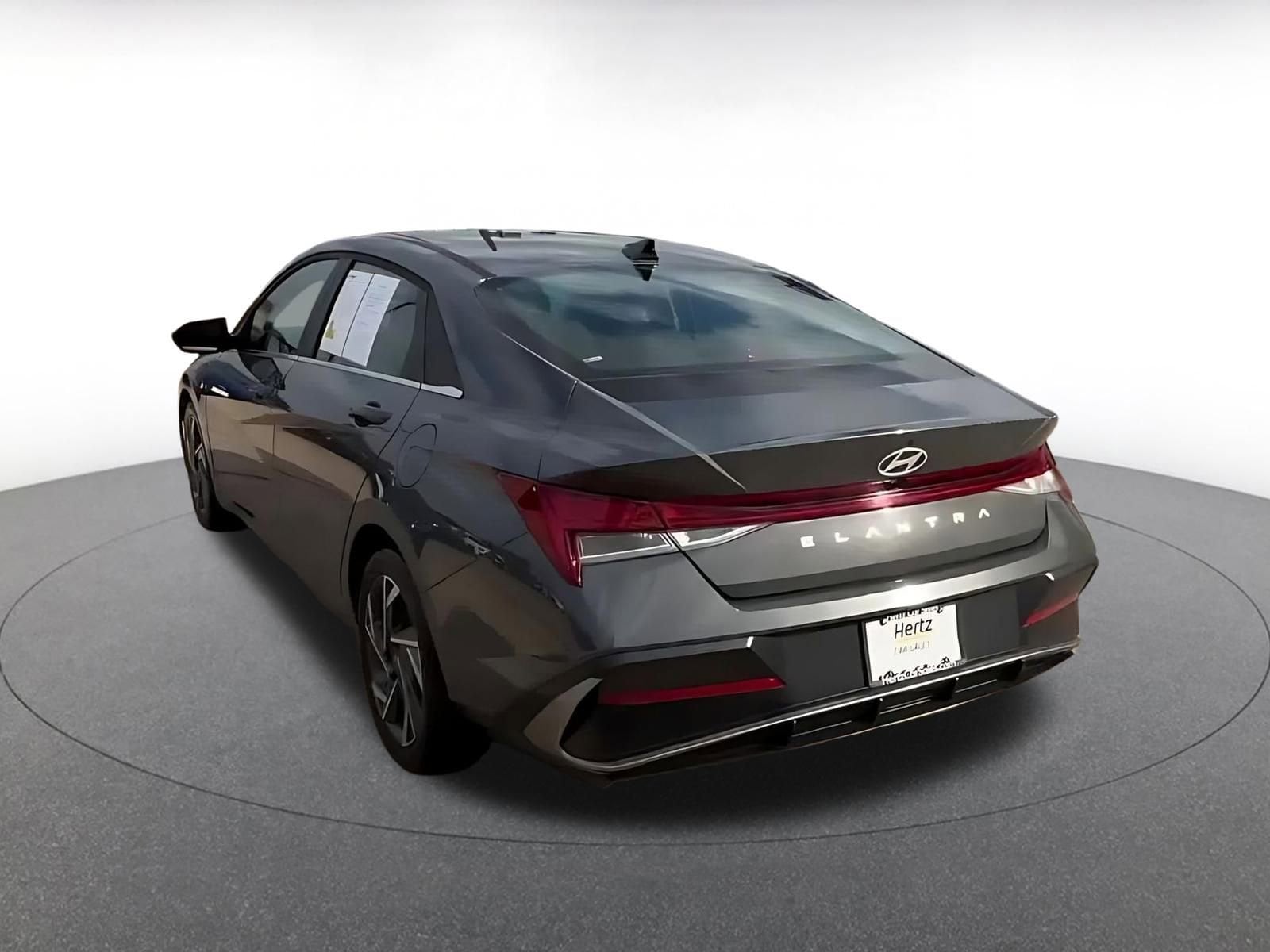 Thumbnail: 2025 Hyundai Elantra - 9