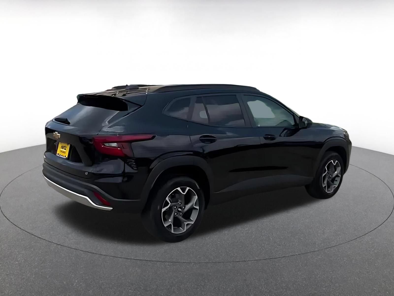 Thumbnail: 2025 Chevrolet Trax - 14