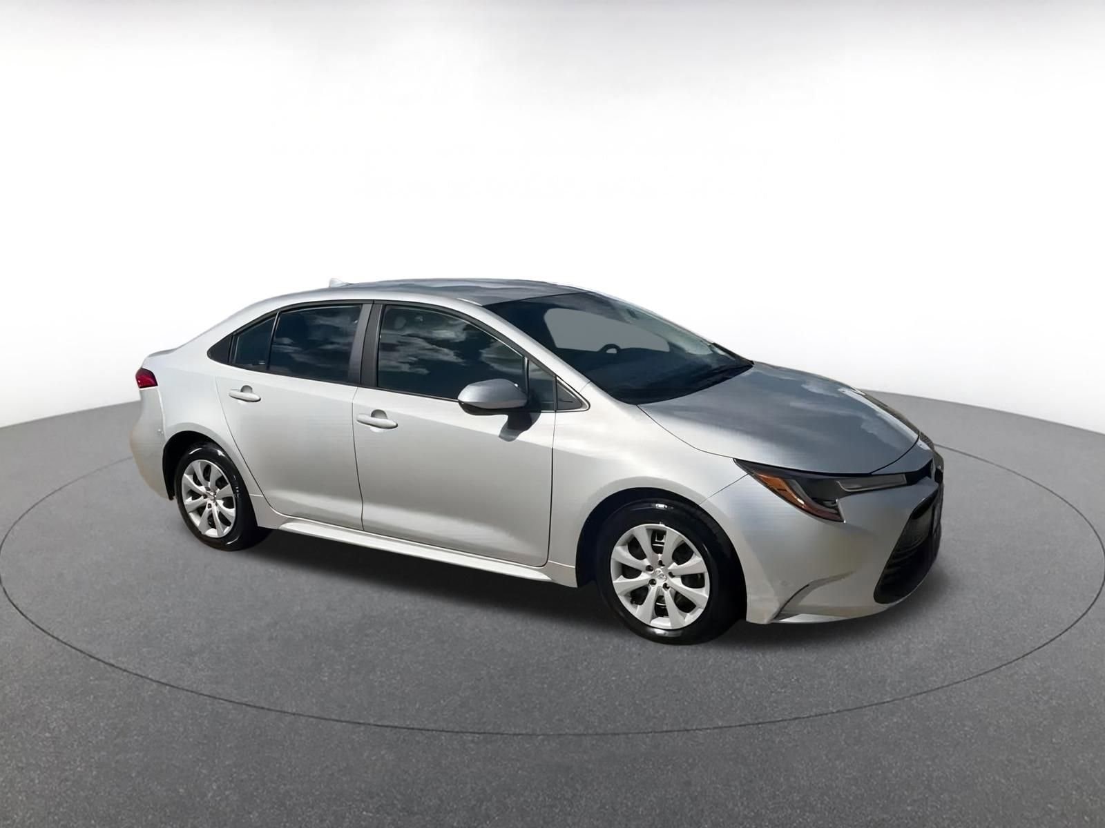 Thumbnail: 2025 Toyota Corolla - 2