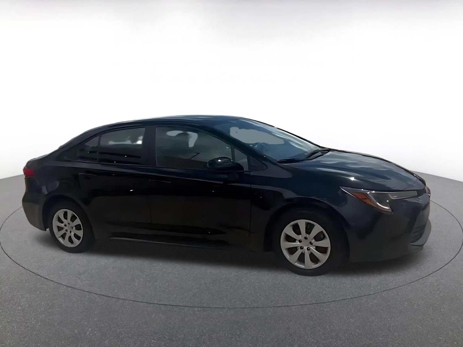 Thumbnail: 2025 Toyota Corolla - 15
