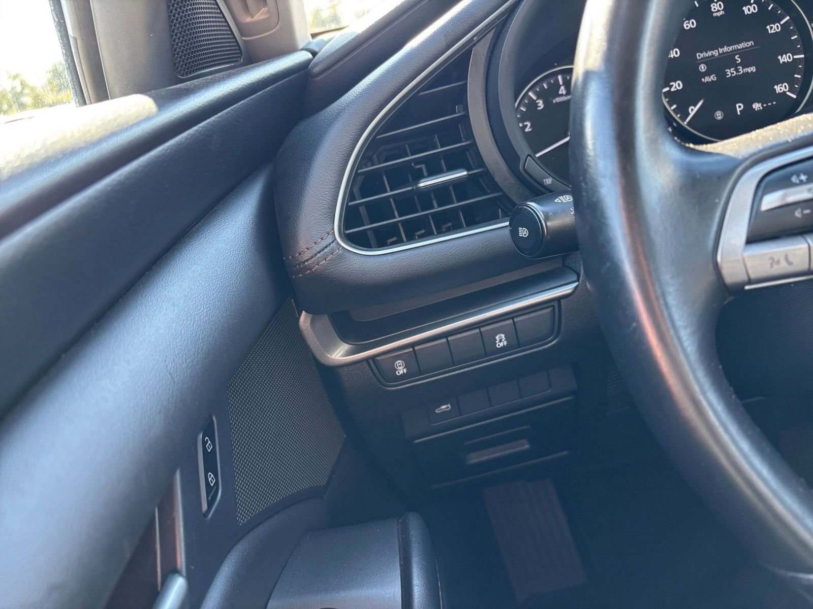 Thumbnail: 2023 Mazda Mazda3 - 32