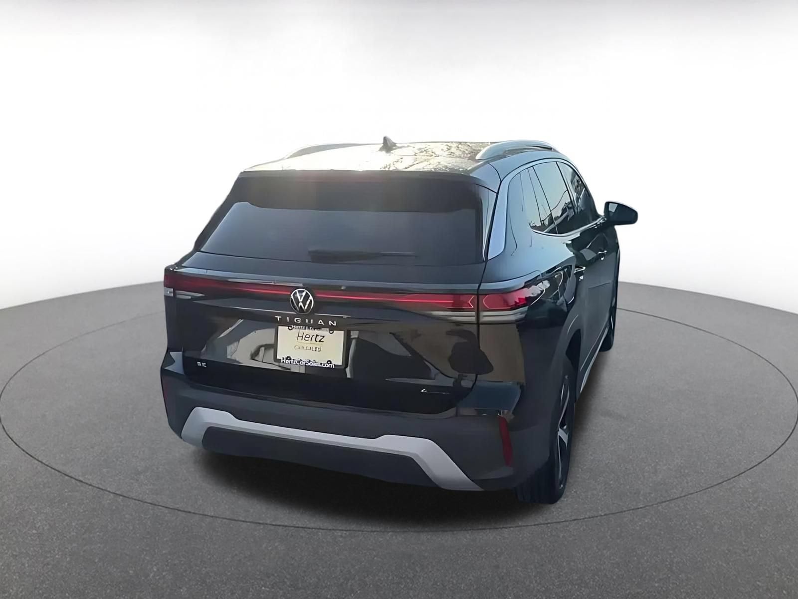 Thumbnail: 2026 Volkswagen Tiguan - 14
