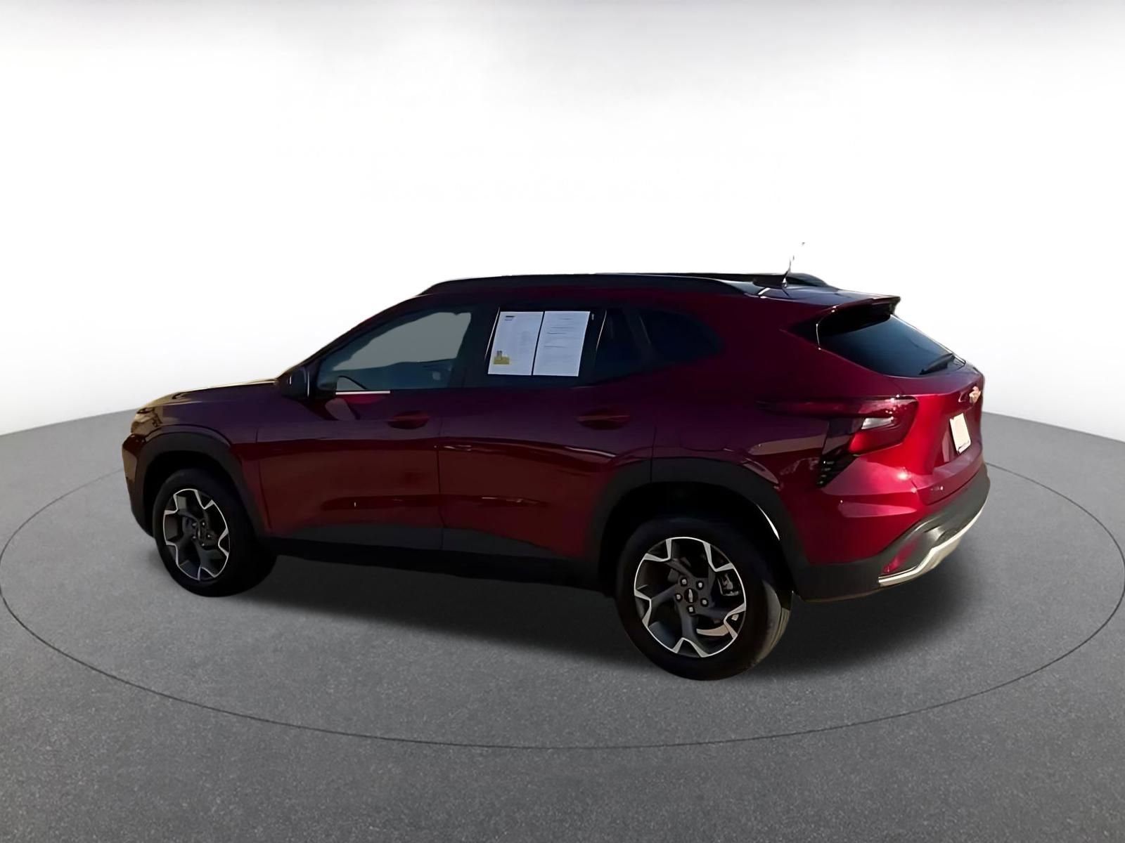 Thumbnail: 2025 Chevrolet Trax - 9