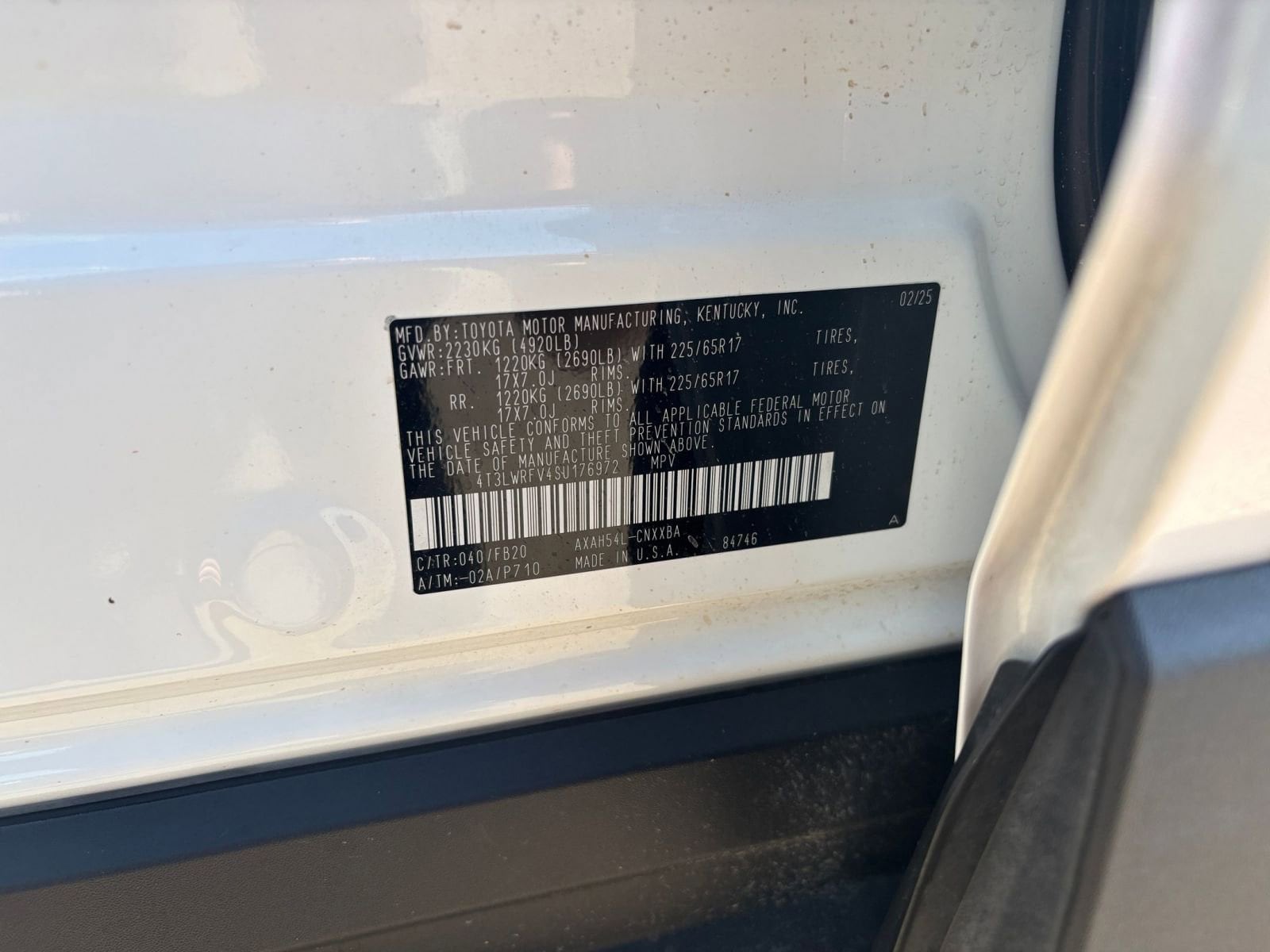 Thumbnail: 2025 Toyota RAV4 - 28