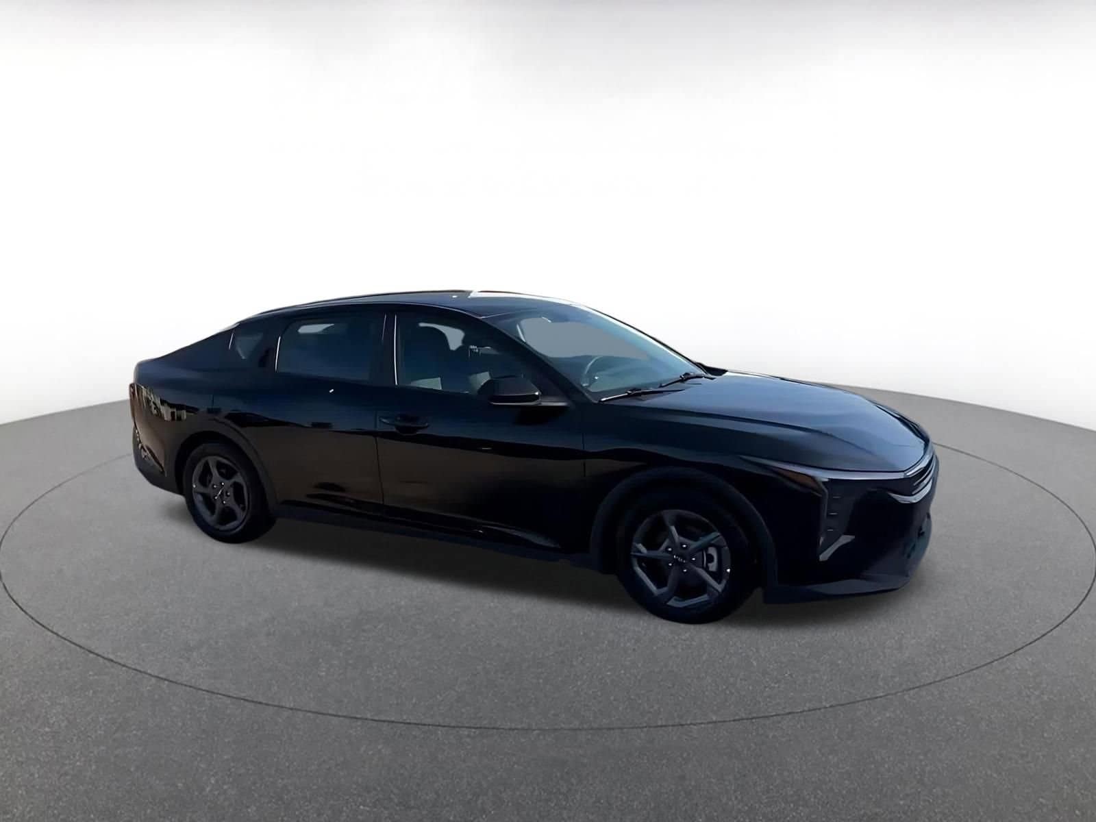 Thumbnail: 2025 Kia K4 - 2