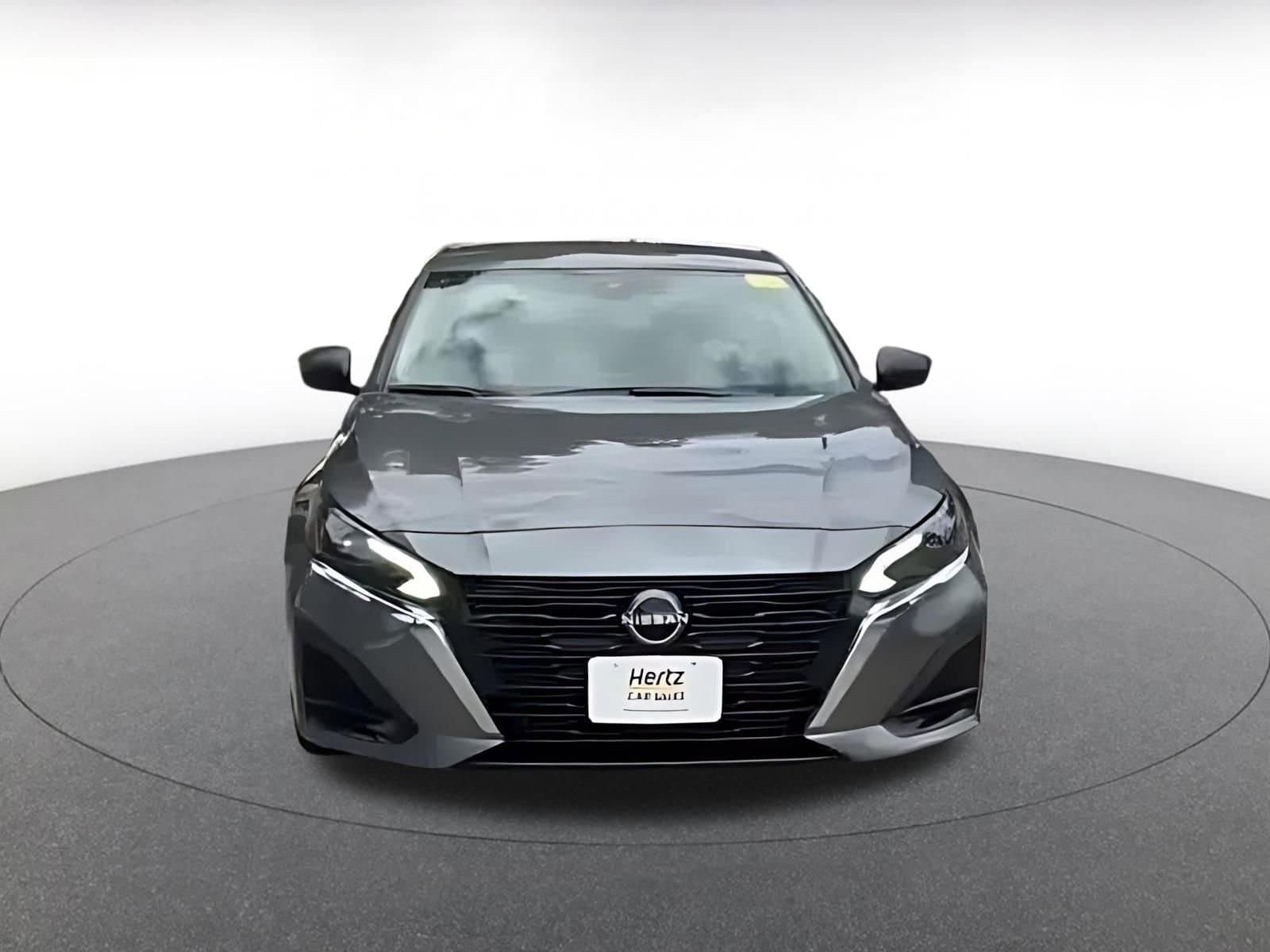 Thumbnail: 2025 Nissan Altima - 4