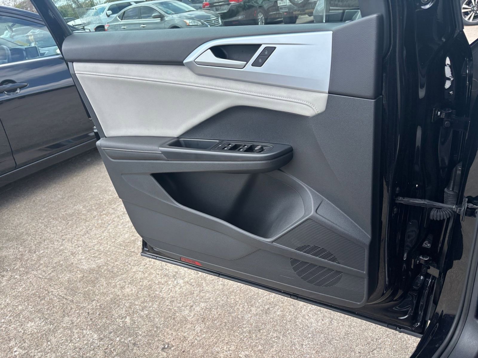 Thumbnail: 2025 Volkswagen Taos - 18