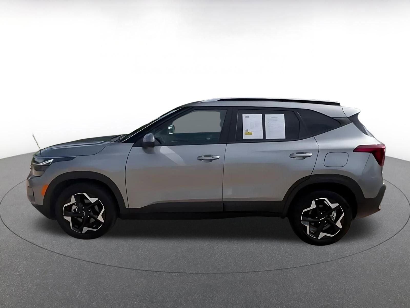 Thumbnail: 2025 Kia Seltos - 10