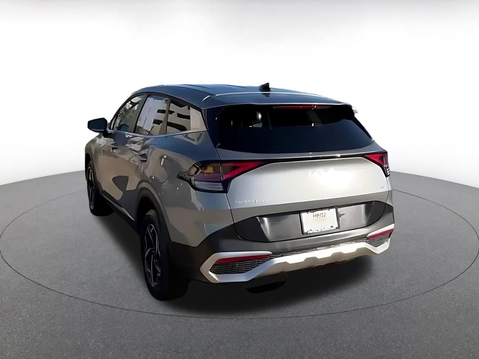 Thumbnail: 2024 Kia Sportage - 10