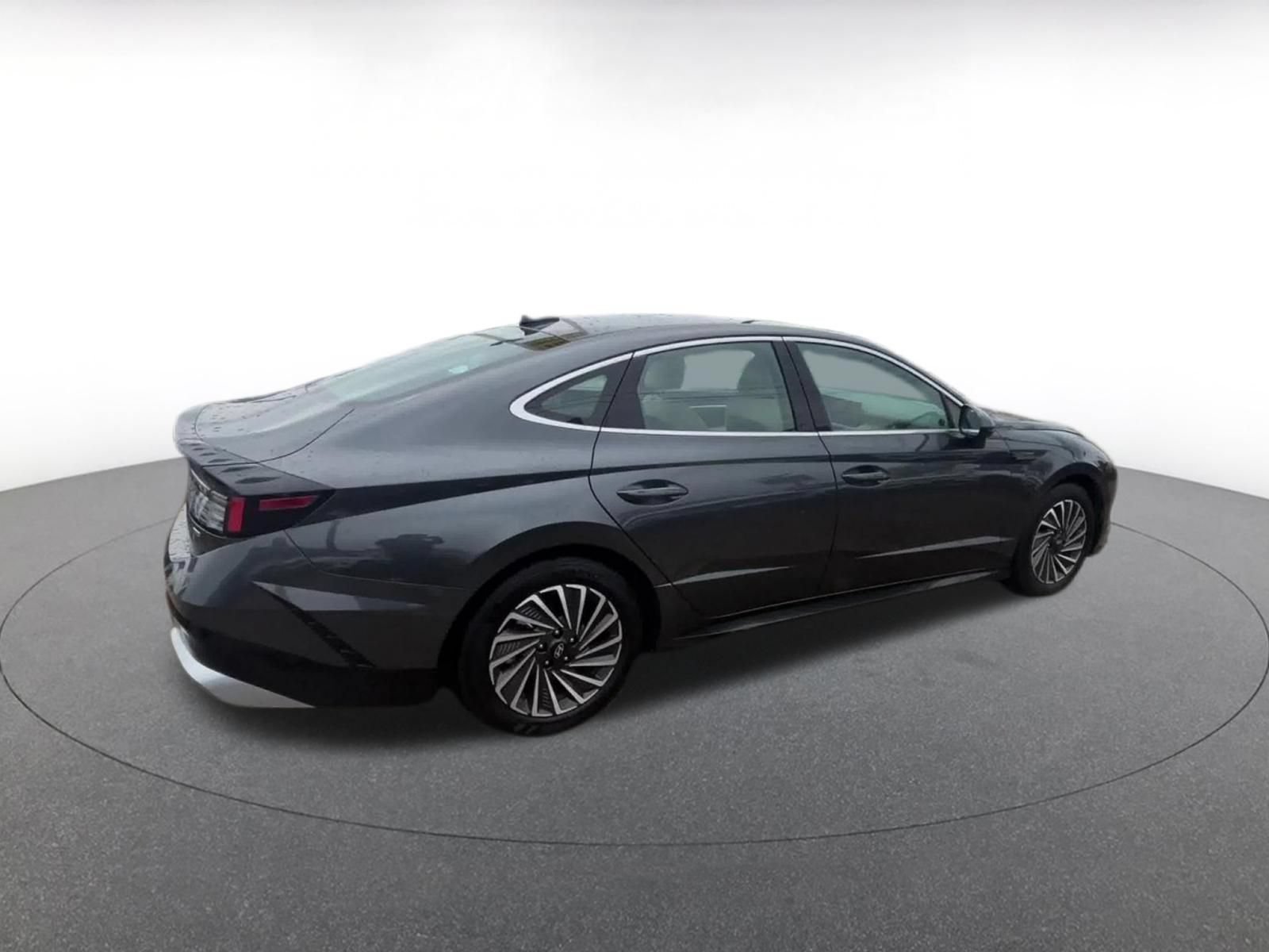 Thumbnail: 2025 Hyundai Sonata - 14