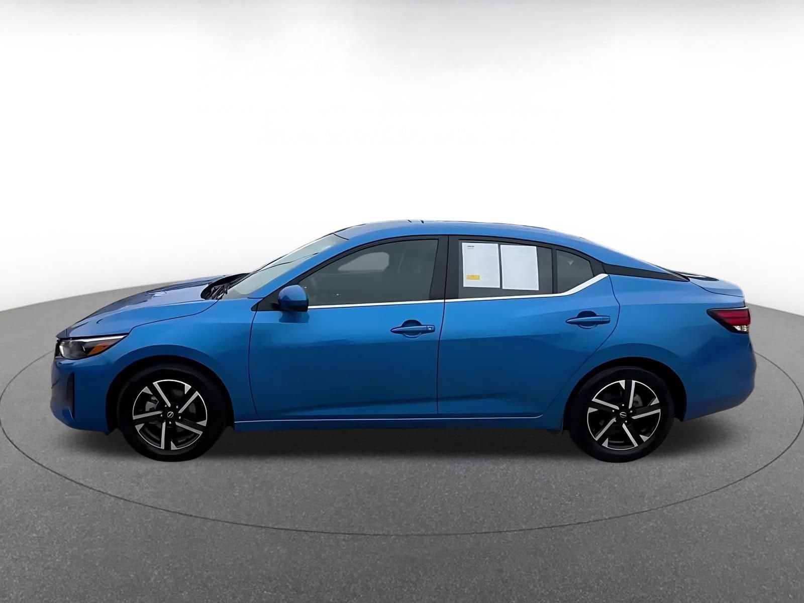 Thumbnail: 2025 Nissan Sentra - 9