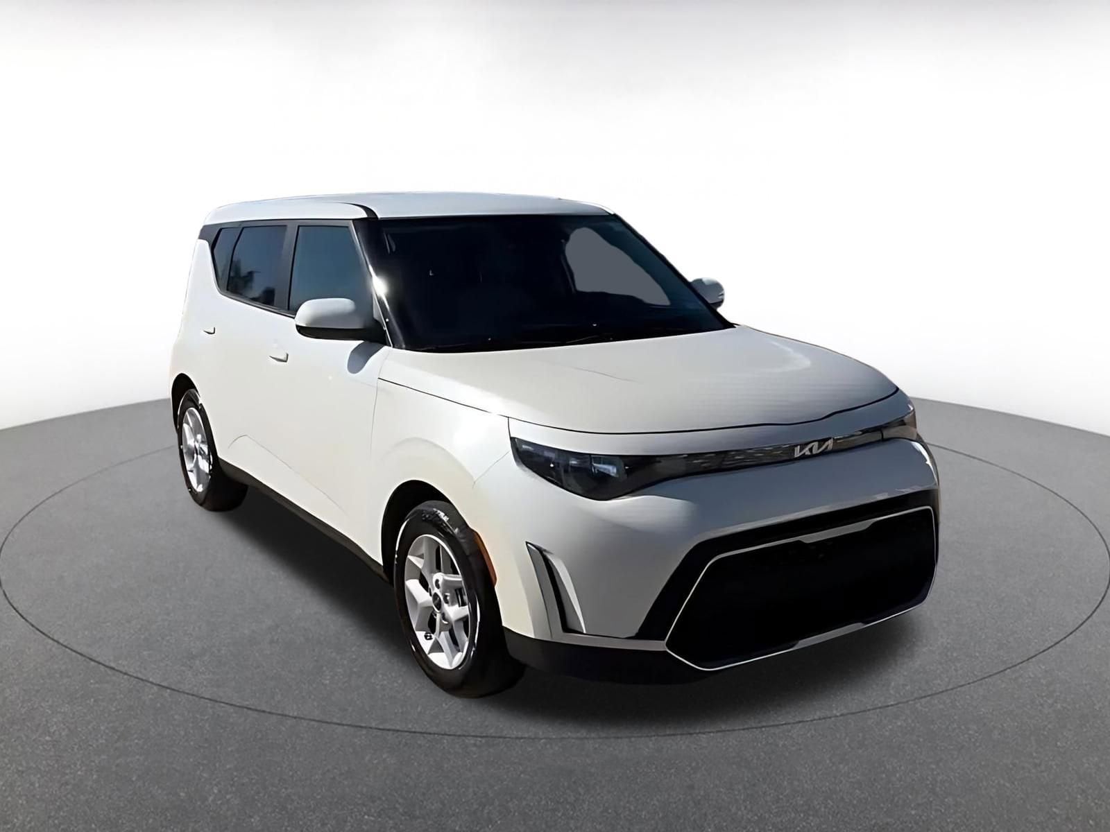 Thumbnail: 2025 Kia Soul - 3