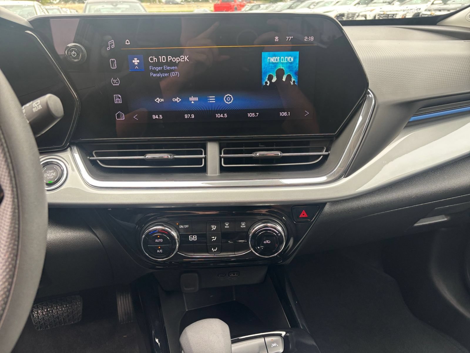 Thumbnail: 2025 Chevrolet Trax - 17