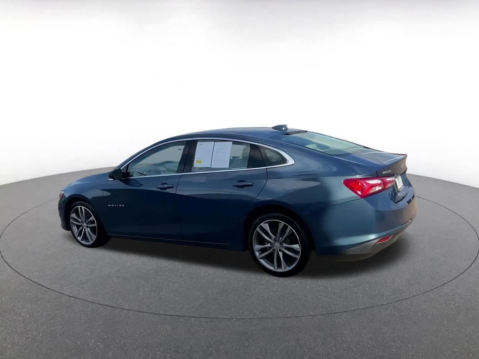 Thumbnail: 2024 Chevrolet Malibu - 11