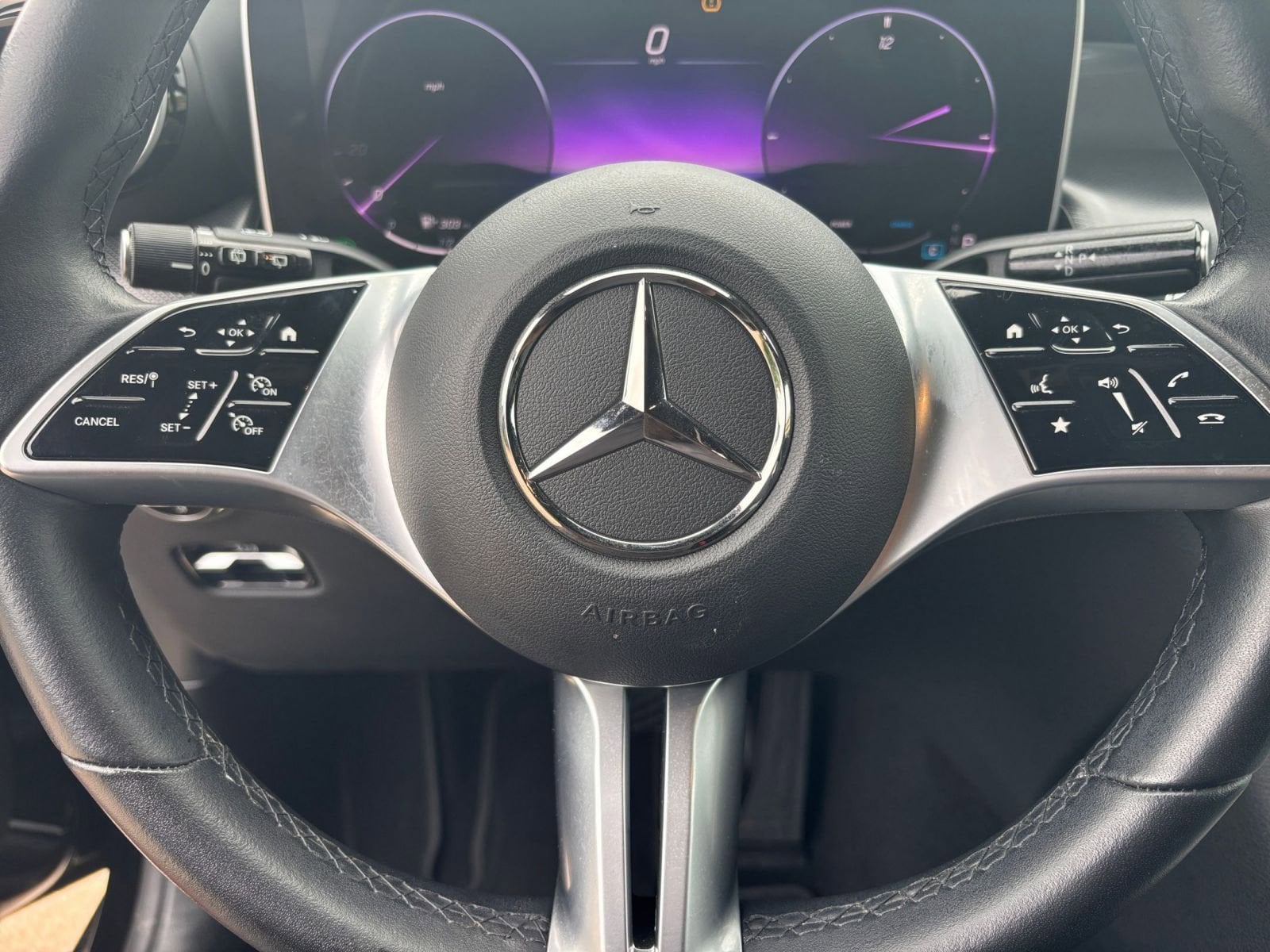 Thumbnail: 2024 Mercedes-Benz GLC - 25