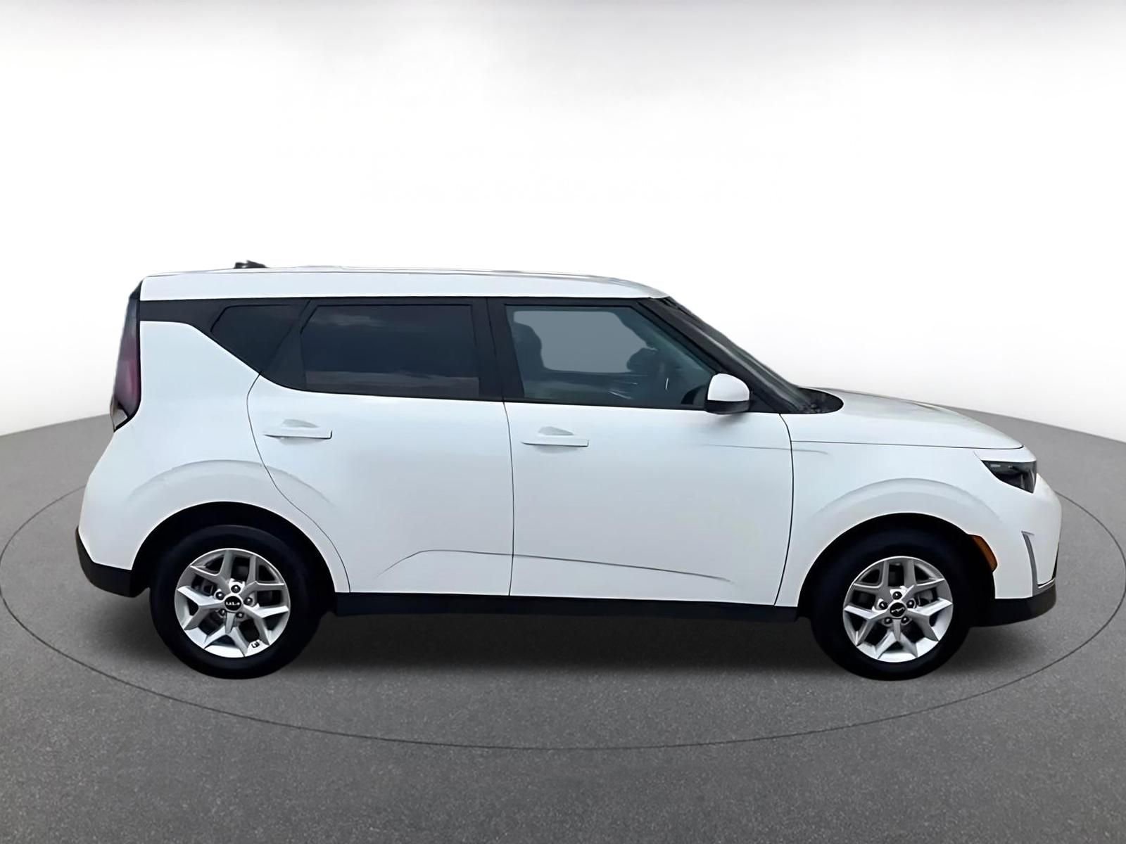 Thumbnail: 2025 Kia Soul - 11