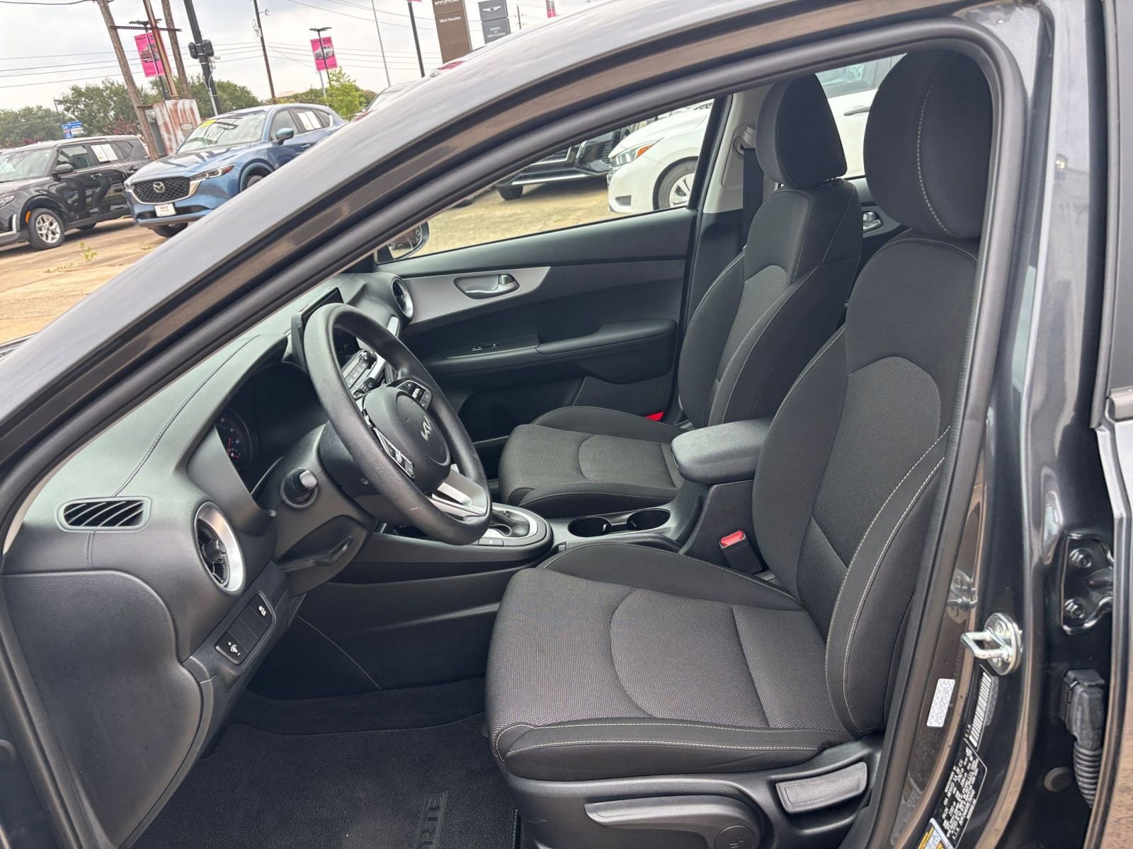 2024 Kia Forte LXS 20