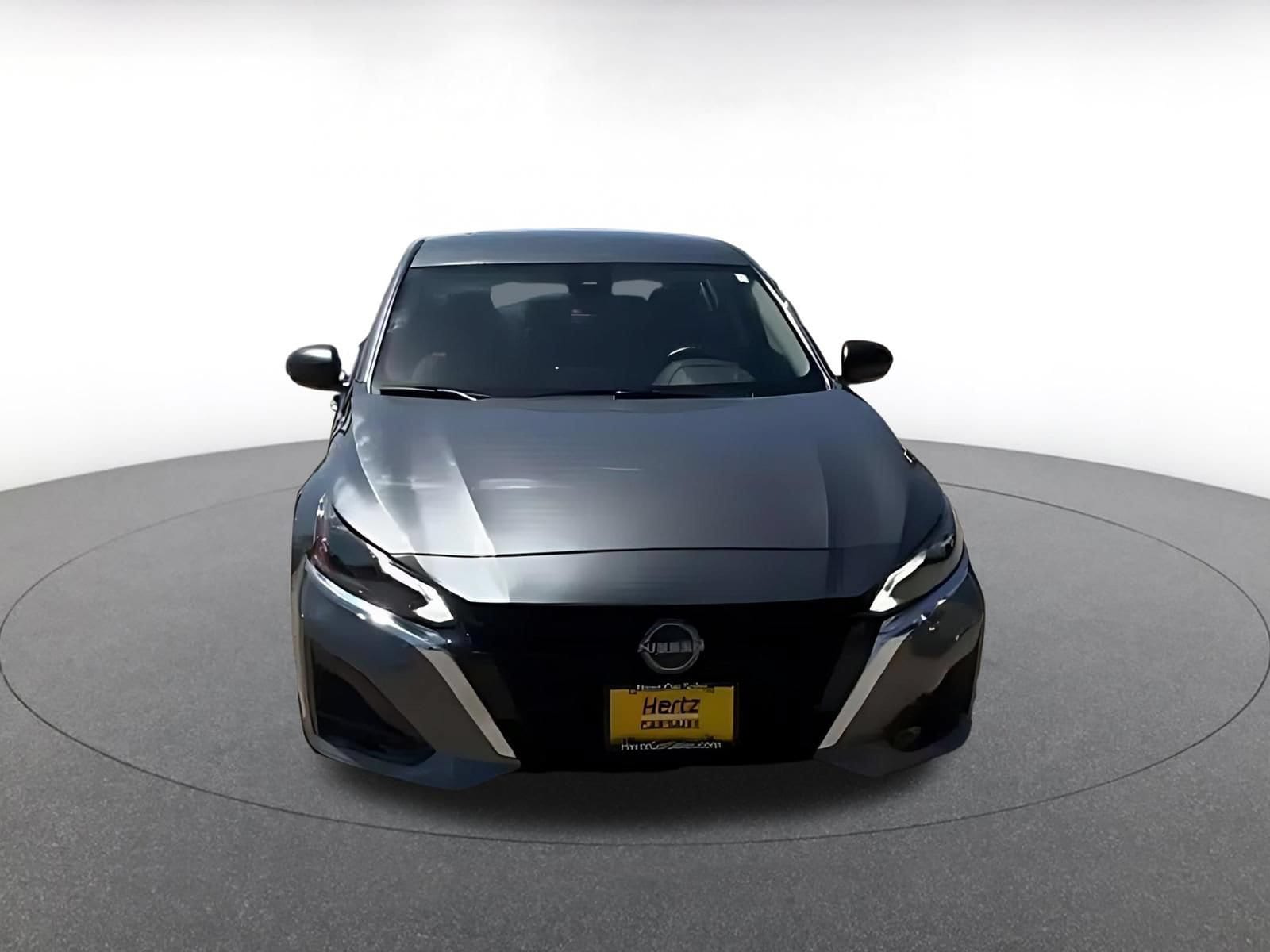 Thumbnail: 2025 Nissan Altima - 4