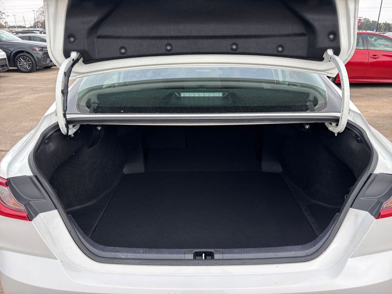 Thumbnail: 2025 Toyota Camry - 30