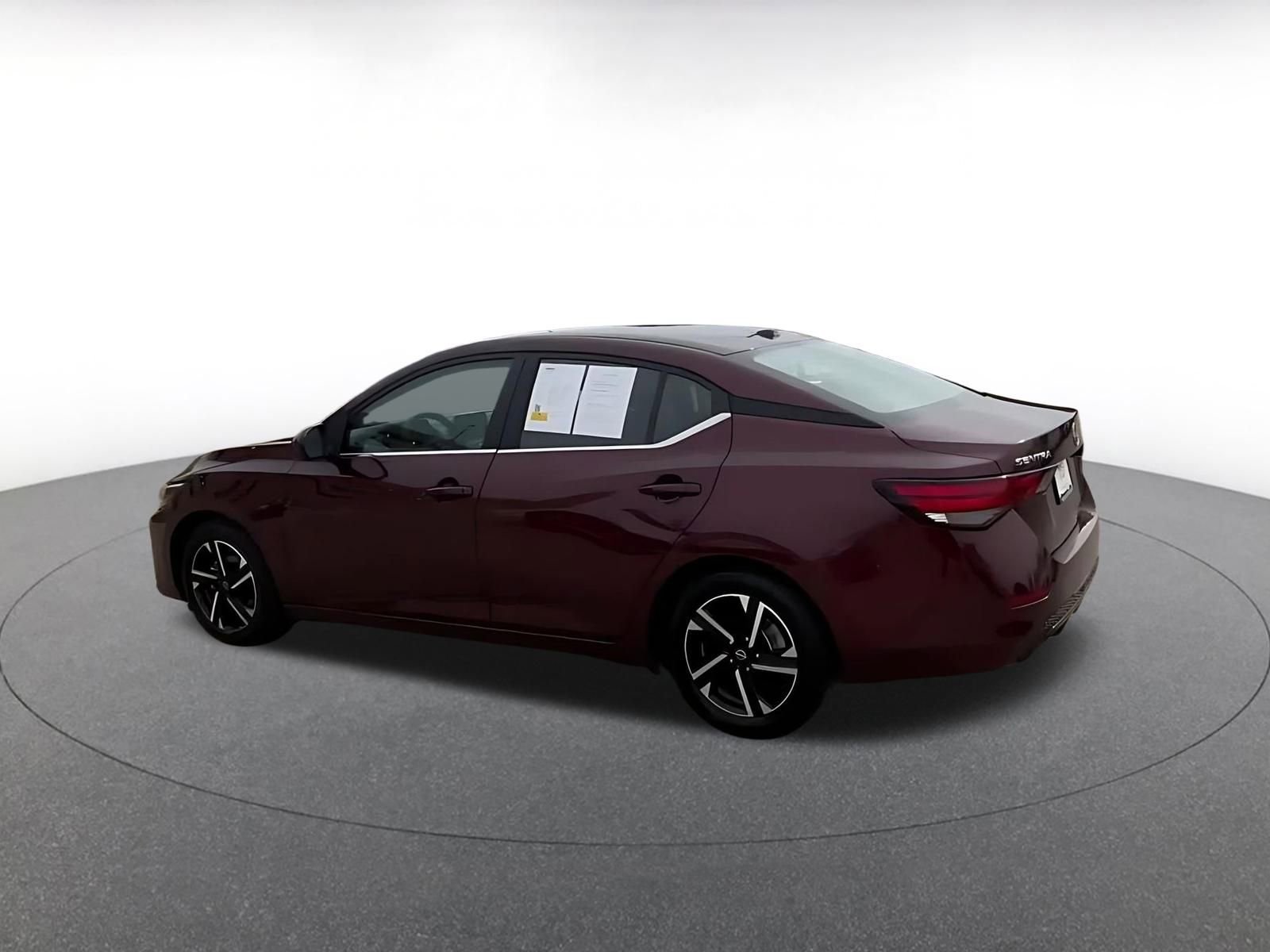 Thumbnail: 2024 Nissan Sentra - 10