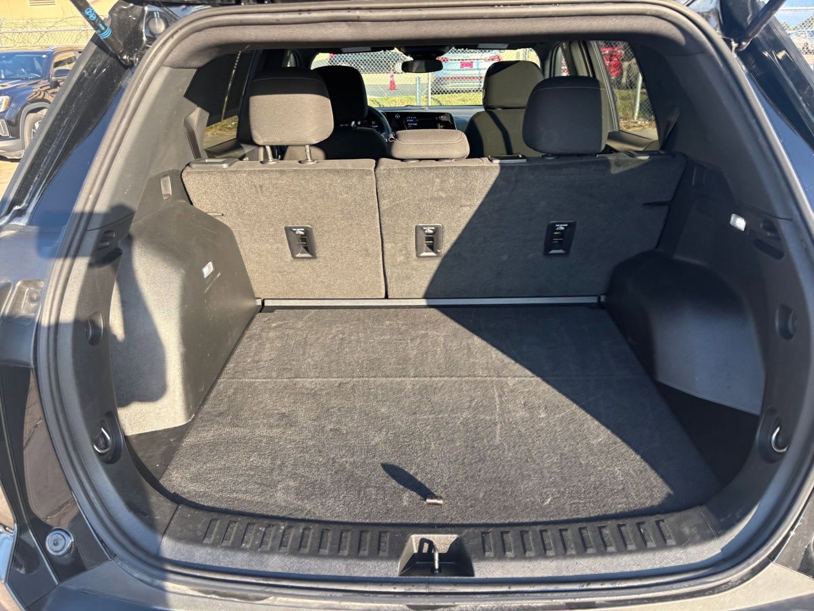 Thumbnail: 2025 Chevrolet Equinox - 30