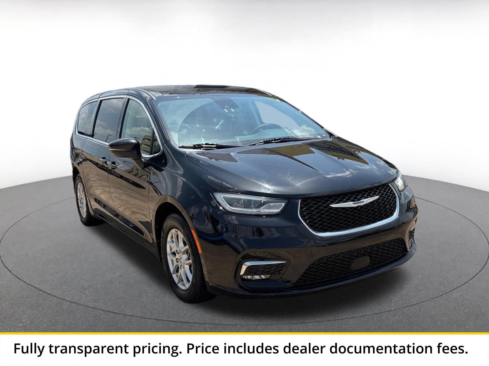 Thumbnail: 2023 Chrysler Pacifica - 1